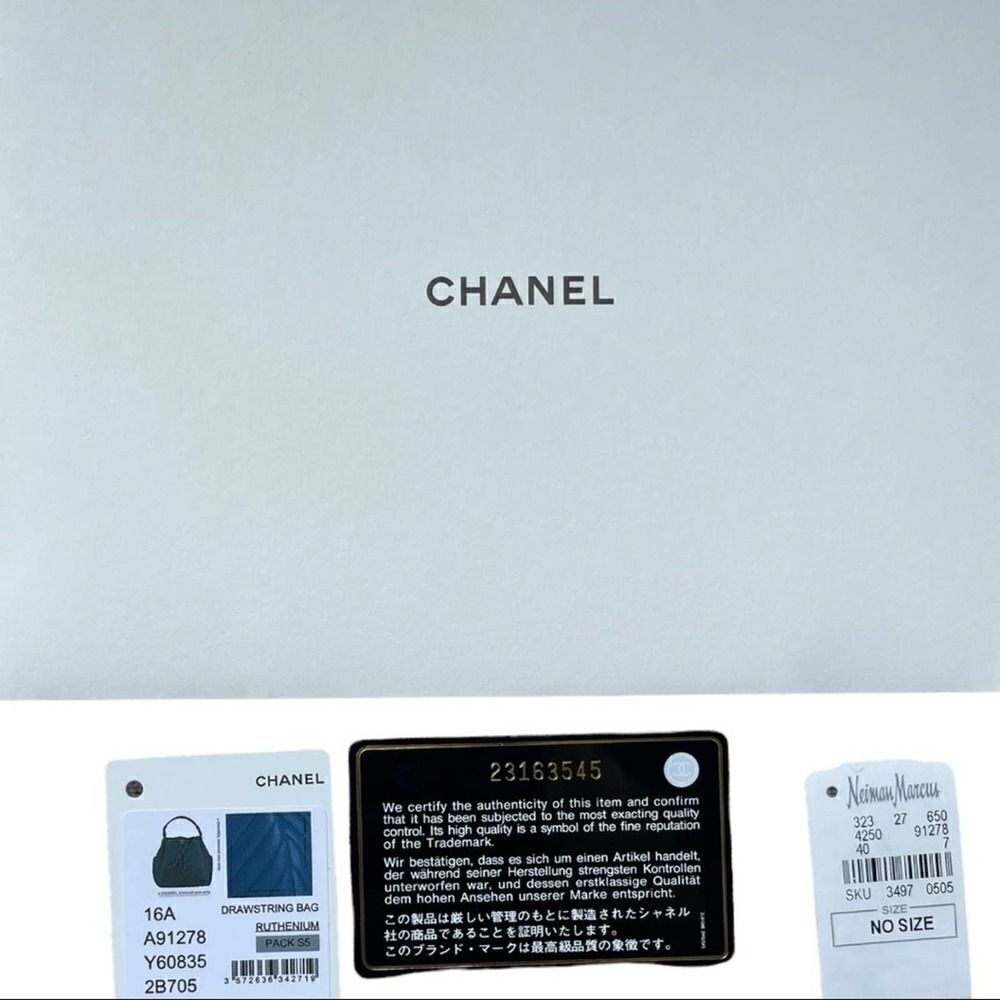 Chanel Medium Drawstring Chevron Handbag Bucket - Picture 7 of 16